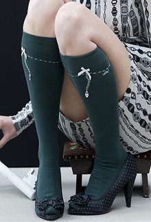 Bonnie Doon Unchain Knee Highs